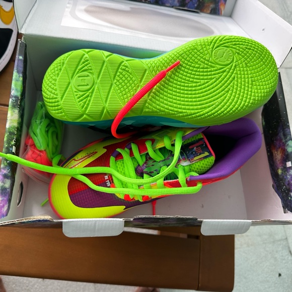 Puma- LaMelo Ball MB1 Brand New, Sz 5.5C - Picture 6 of 6